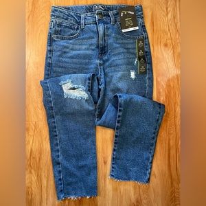 Art class girlfriend jeans